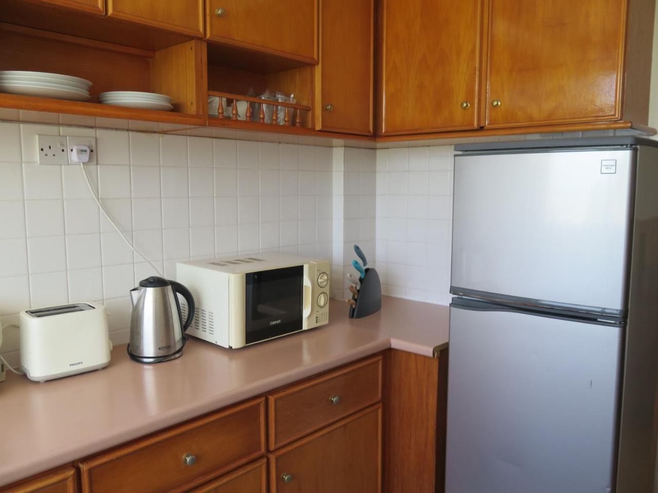 Sea View Resort Hotel & Apartments Kuala Belait Екстер'єр фото