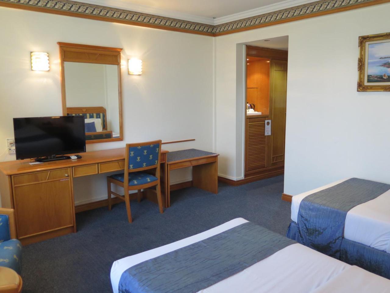 Sea View Resort Hotel & Apartments Kuala Belait Екстер'єр фото