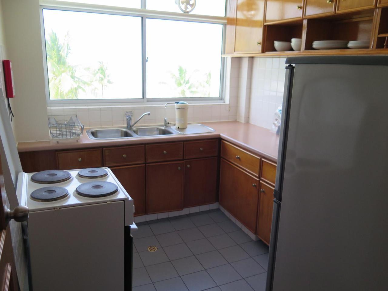 Sea View Resort Hotel & Apartments Kuala Belait Екстер'єр фото