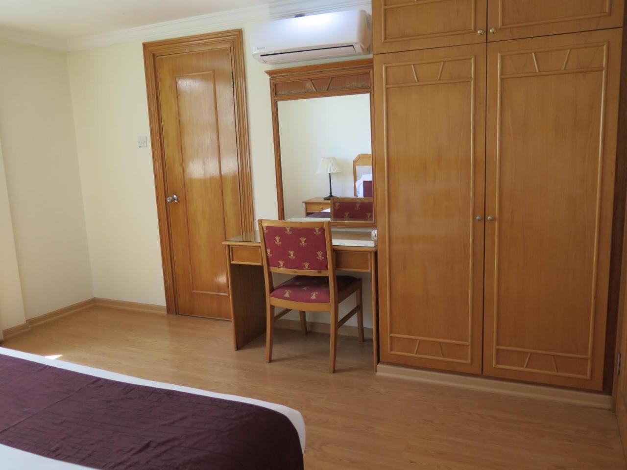 Sea View Resort Hotel & Apartments Kuala Belait Екстер'єр фото